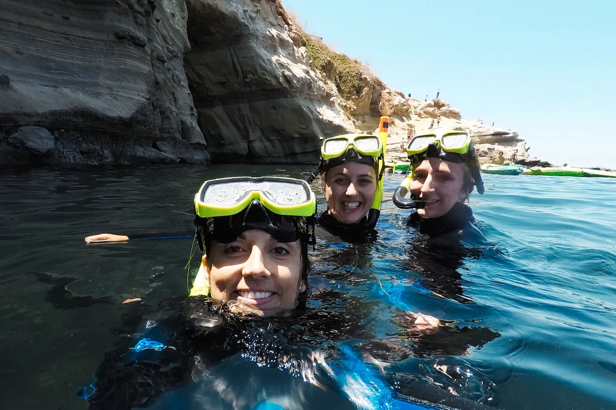 La Jolla Kayak & Snorkel Tour (2.5 Hours)
